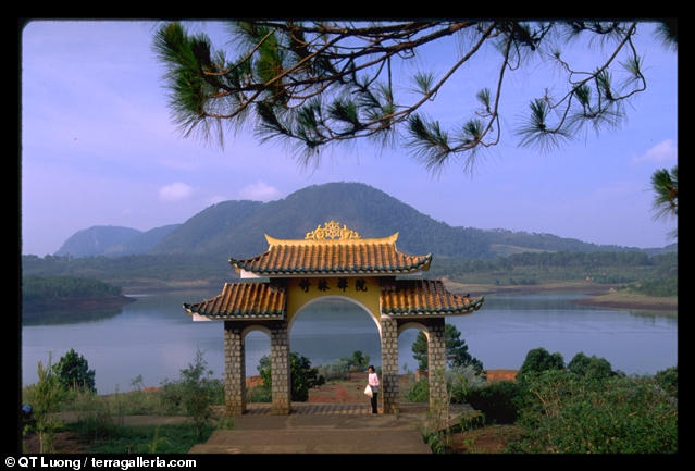 Hồ than thở (đà lạt)