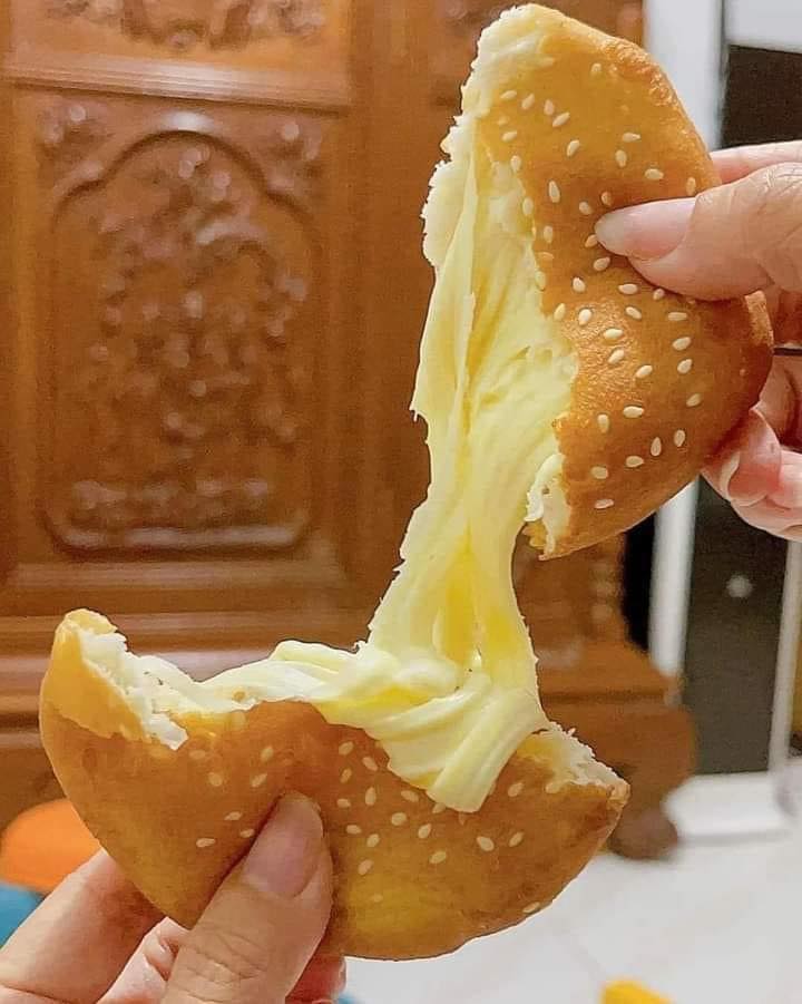 Bánh Tiêu Nhân Cade Trứng Sữa                                                                                                                         