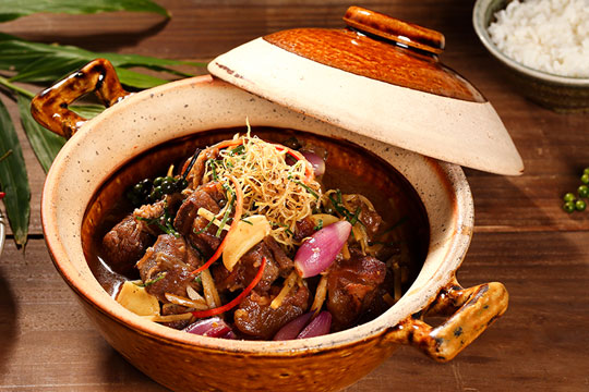 Bắp Bò Om Gừng Sả                                                                                                                                     