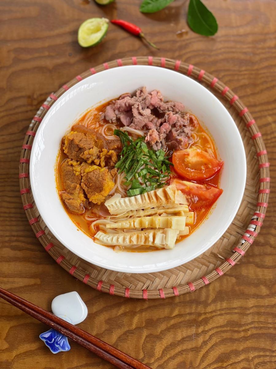Bún Măng Bò                                                                                                                                           