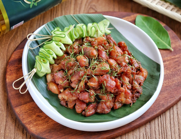 Gà Chiên Chanh Sả Kiểu Thái                                                                                                                           