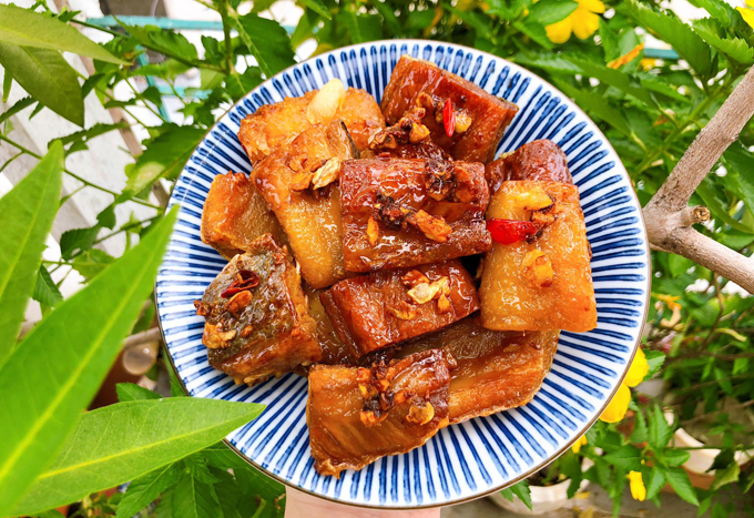 Khô Cá Dứa Chiên Giấm Đường                                                                                                                           