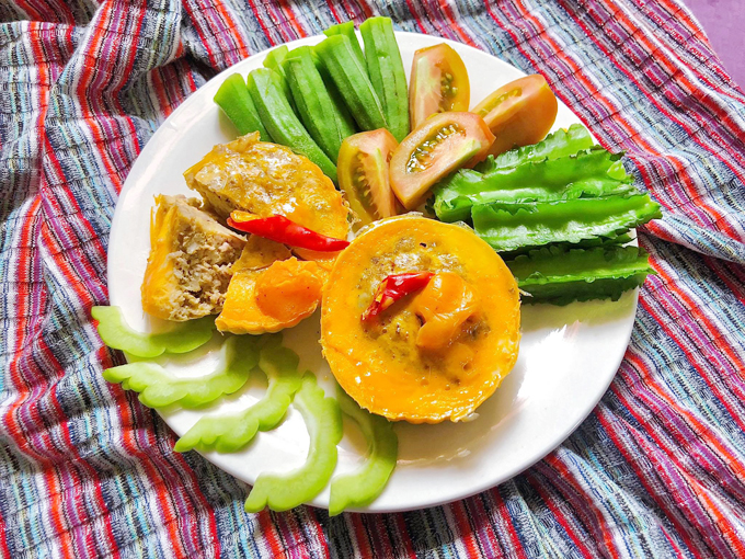 Mắm Cá Linh Chưng Thịt                                                                                                                                