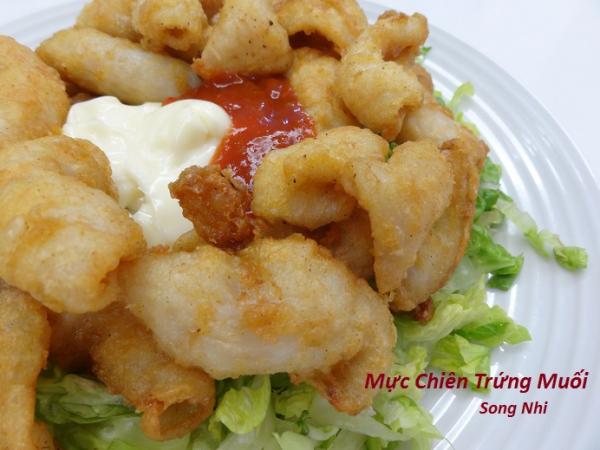 Mực Chiên Trứng Muối                                                                                                                                  