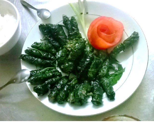Bò Cuộn Lá Lốt                                                                                                                                        