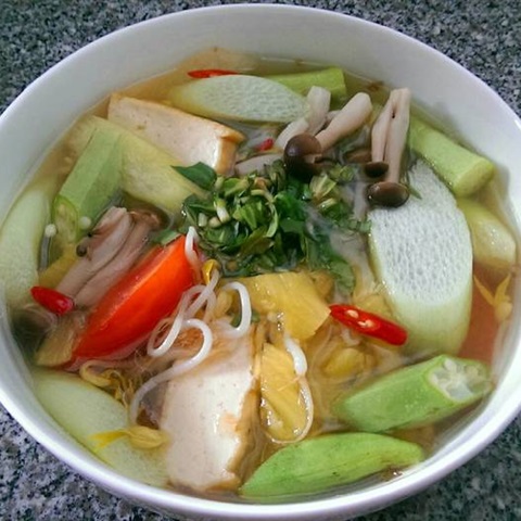 Canh Chua Nấu Chay                                                                                                                                    