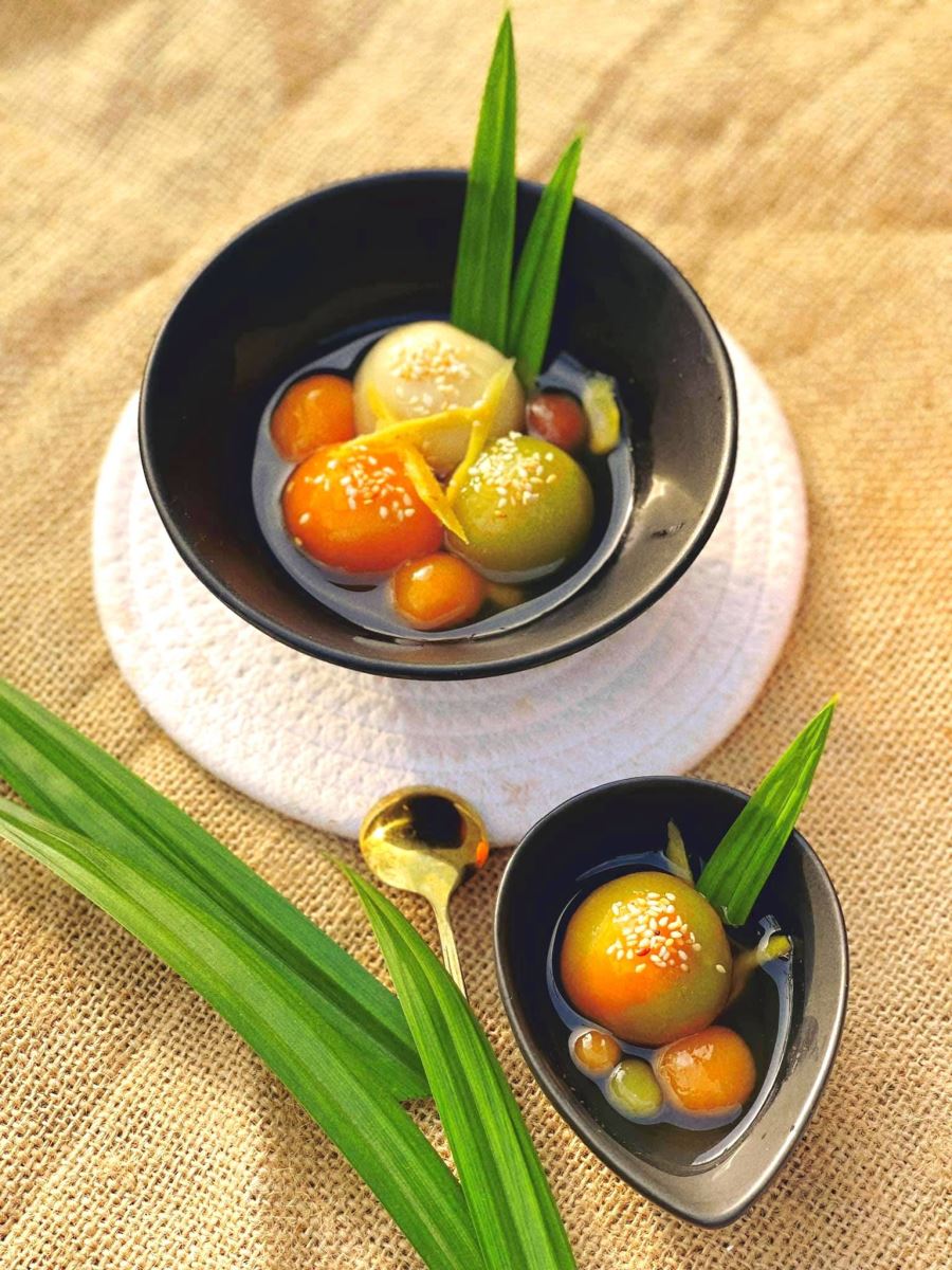 Chè Trôi Nước Nhân Đậu Xanh Nhiều Màu                                                                                                                 