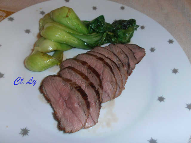 Filet Vịt Nướng Ngũ Vị Hương                                                                                                                          