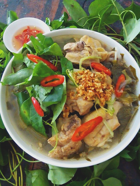 Canh Gà Nấu Lá Giang                                                                                                                                  