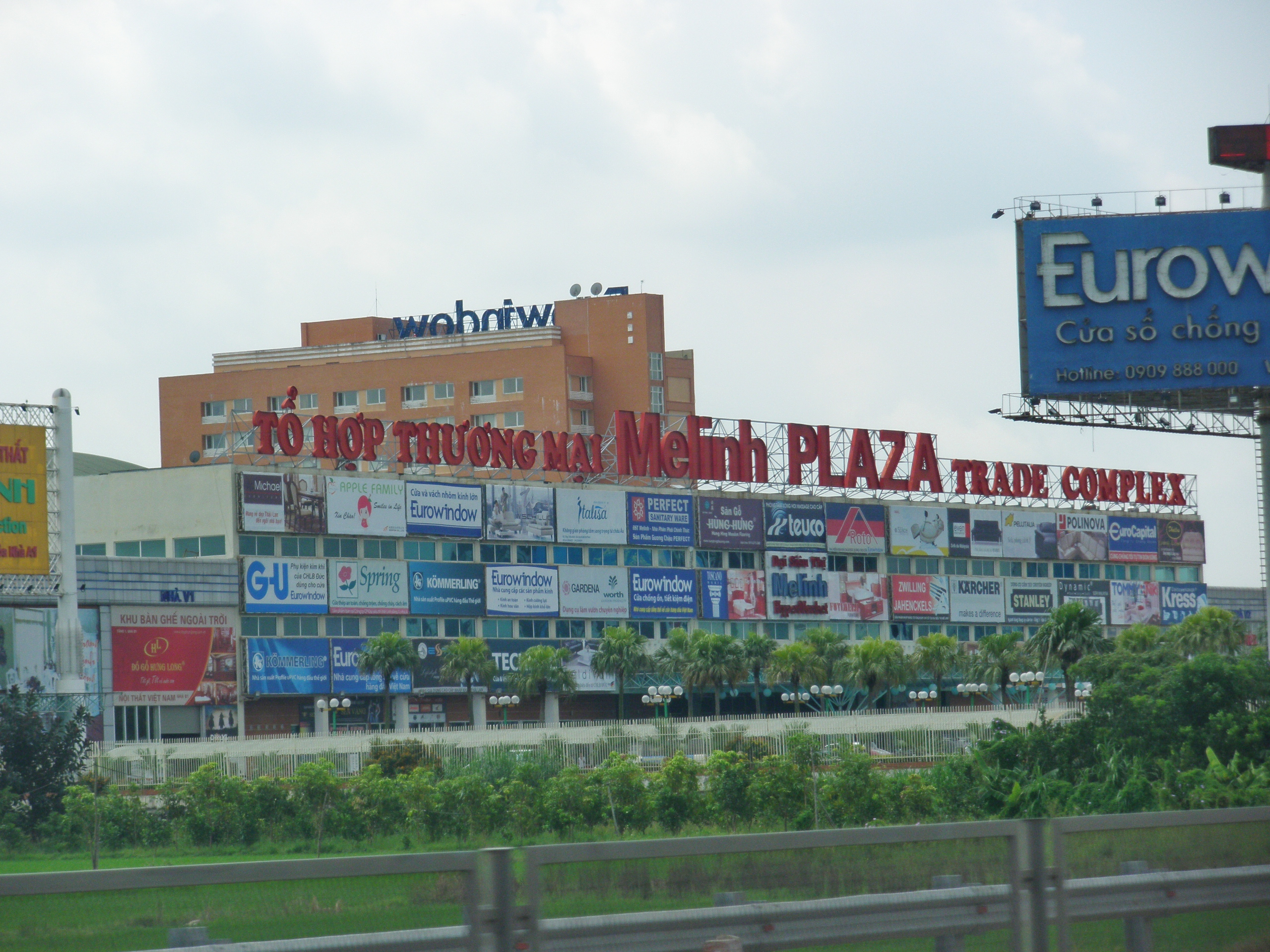 Mùa Thu Và Cuộc Tình Sầu