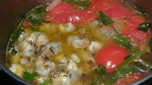 Bún Ốc Nấu Nhanh                                                                                                                                      