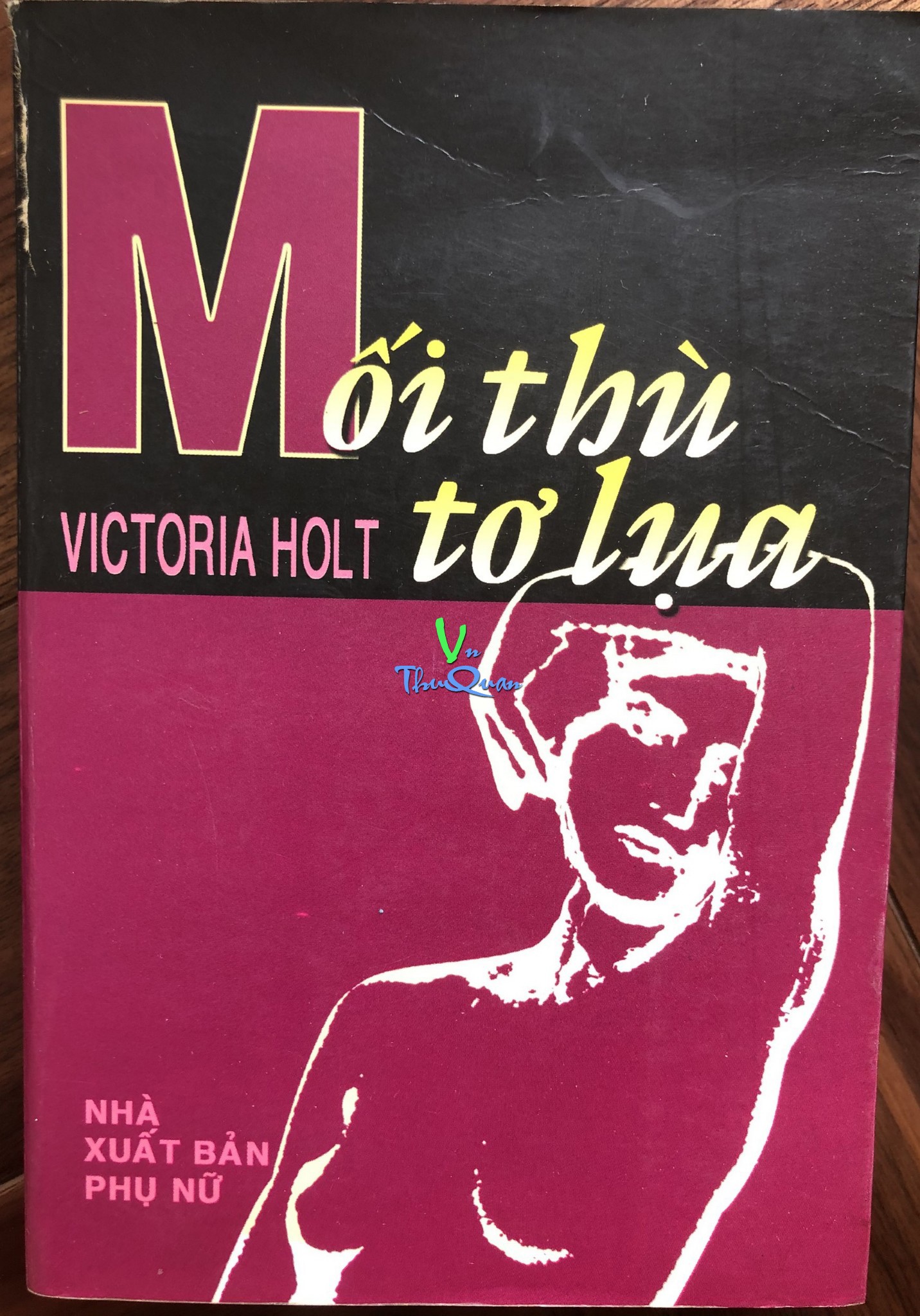 Mối Thù Tơ Lụa
