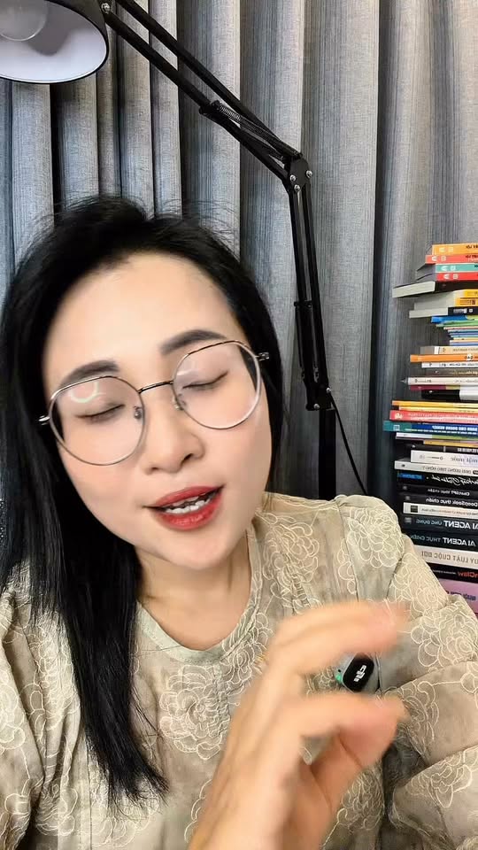 Ảnh bìa review
