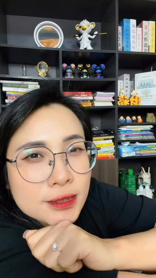 Ảnh bìa review