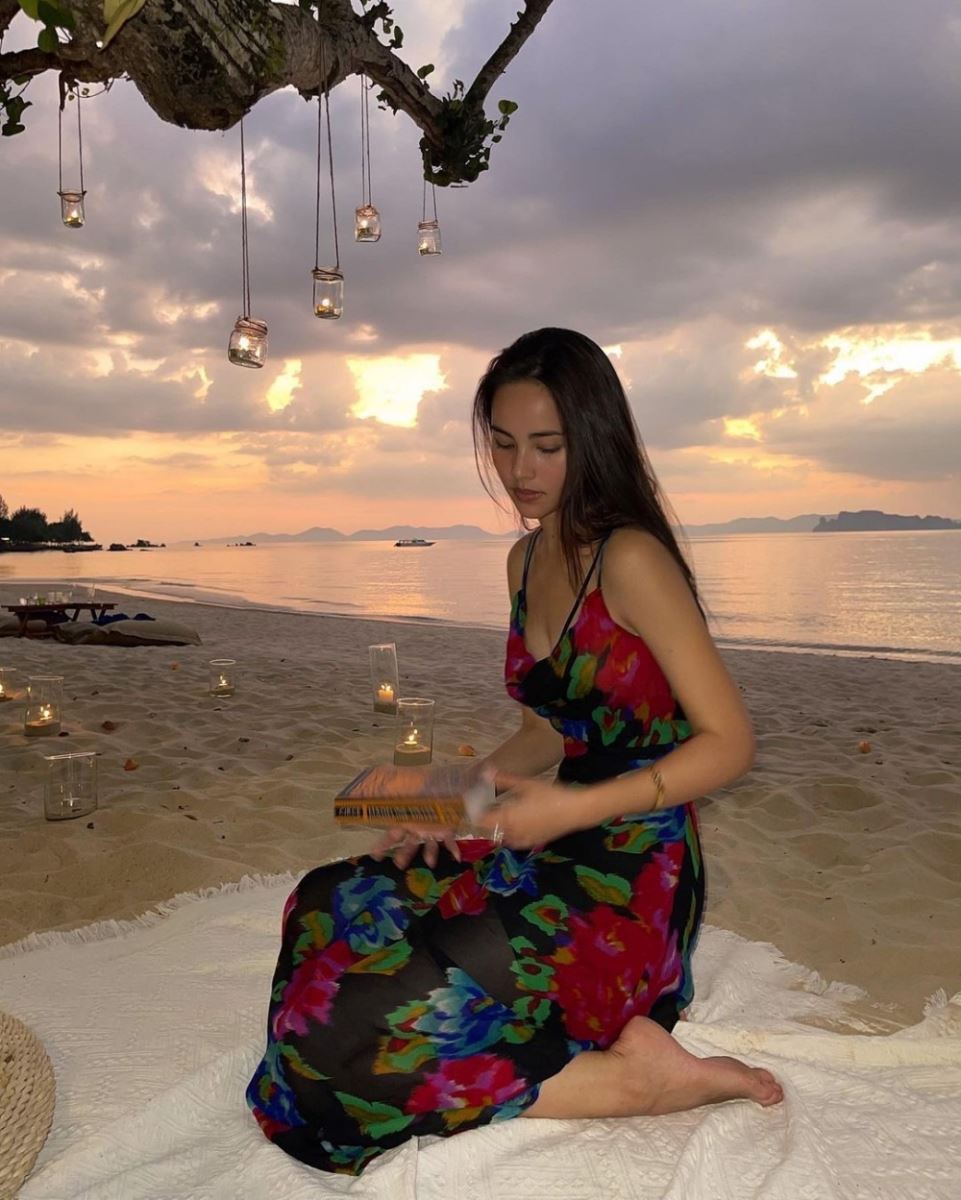 Biển Và Nàng 